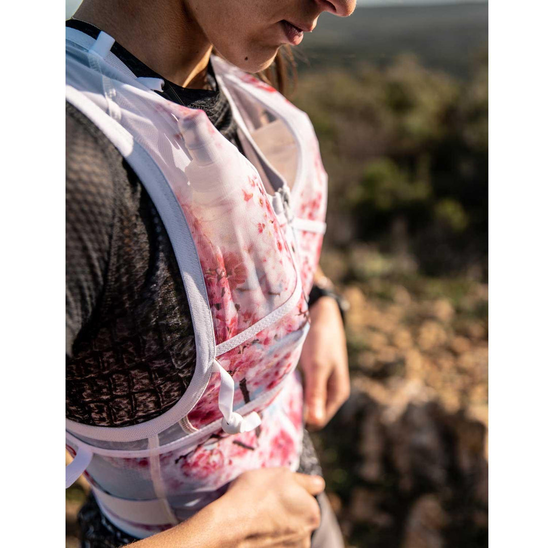 OTSO Trail Running Backpack Almond Blossom (トレイルランニングバックパック アーモンド・ブロッサム ) - Rufus & Co. オンラインストア