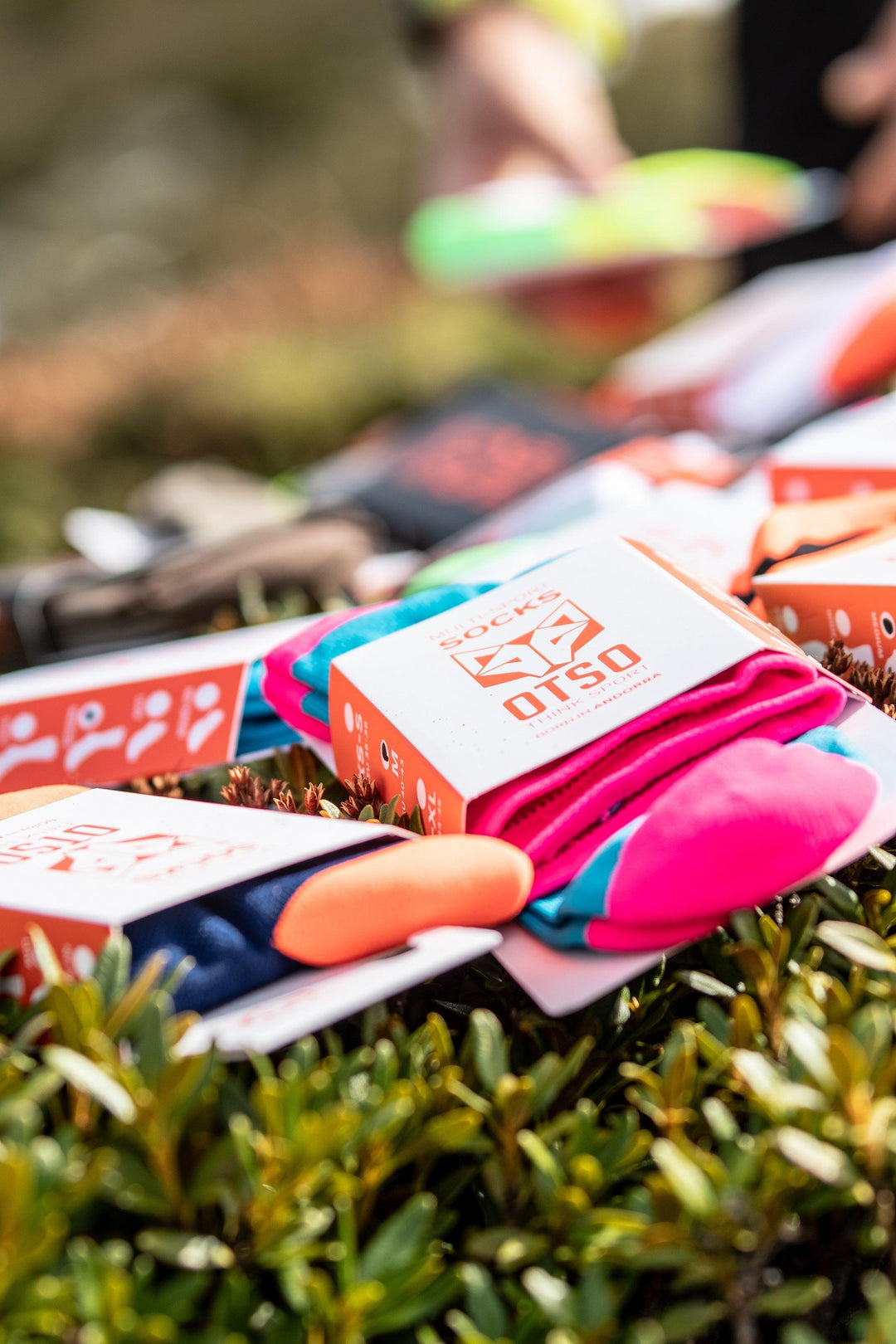 MULTISPORT SOCKS MEDIUM CUT RED & WHITE(マルチスポーツソックス ミディアムカット レッド&ホワイト) - Rufus & Co. オンラインストア