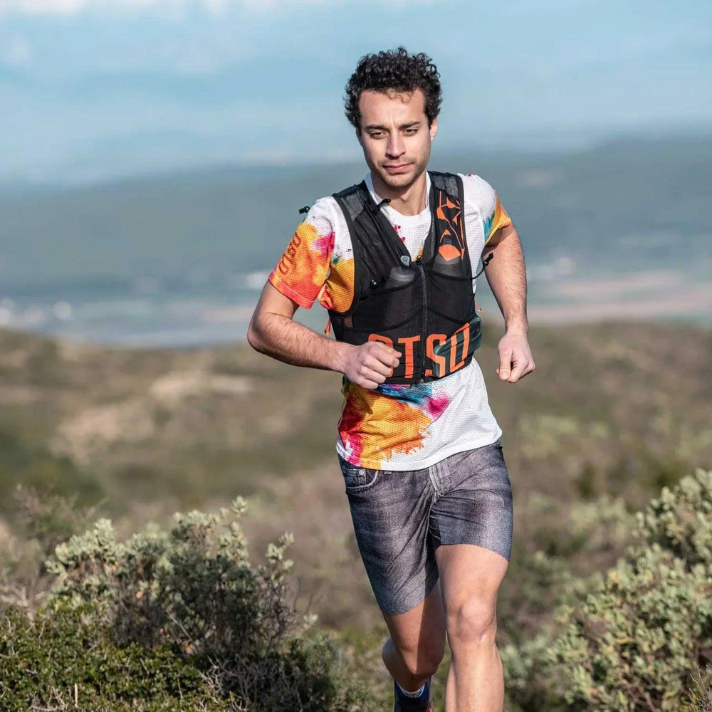 OTSO Trail Running Backpack Black & Orange (トレイルランニングバックパック ブラック×オレンジ ) - Rufus & Co. オンラインストア