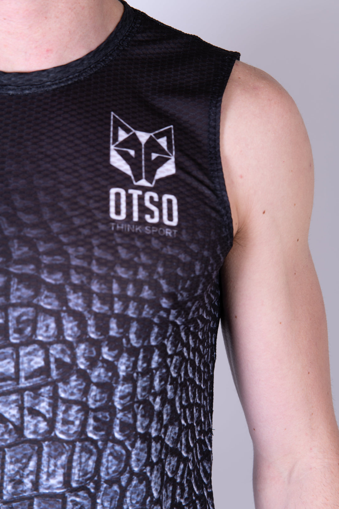 MEN'S TANK BLACK SNAKE(メンズ ノースリーブシャツ ブラックスネーク)
