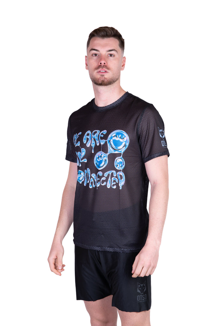 MEN'S SHORT SLEEVE SHIRT SMILEY WORLD CONNECTED(メンズ半袖Tシャツ スマイリーワールド コネクテッド)
