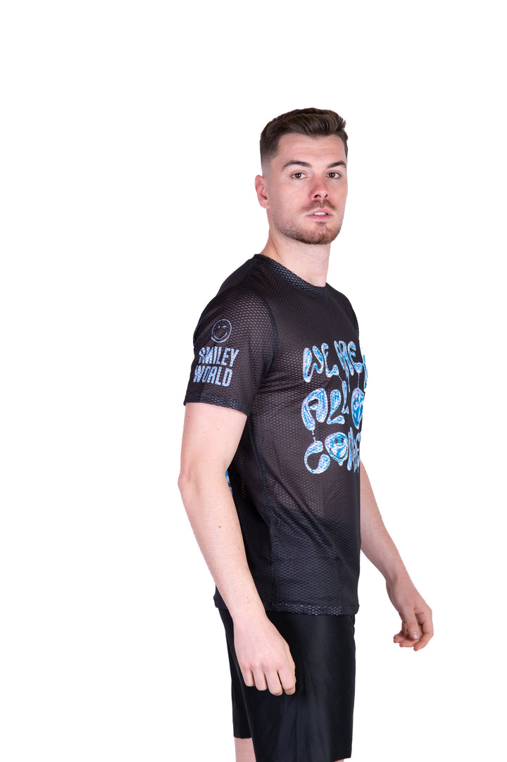 MEN'S SHORT SLEEVE SHIRT SMILEY WORLD CONNECTED(メンズ半袖Tシャツ スマイリーワールド コネクテッド)