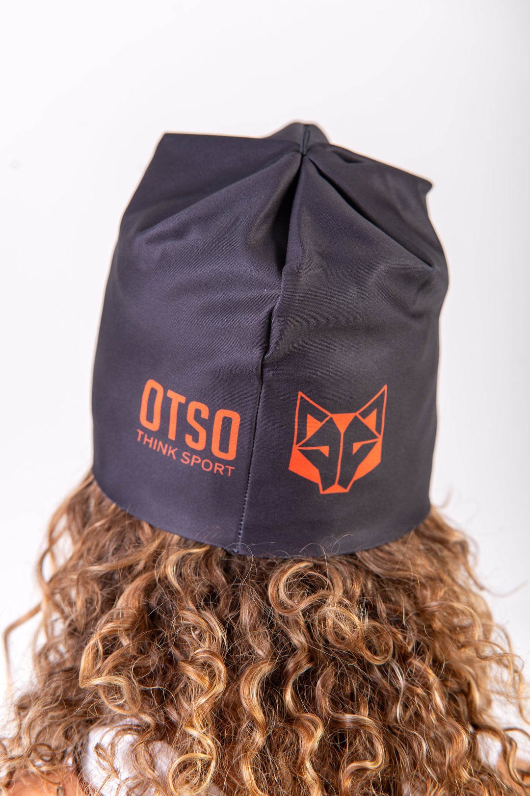HAT BLACK / FLUO ORANGE(スポーツキャップ ブラック&オレンジ)
