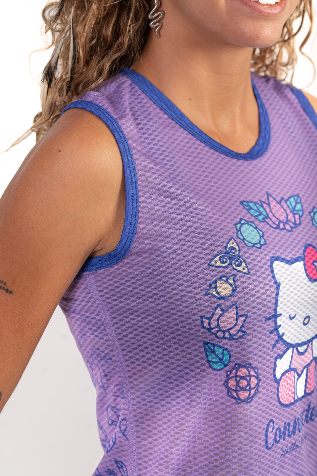 Sleeveless Shirt for Women  - Hello Kitty Connected