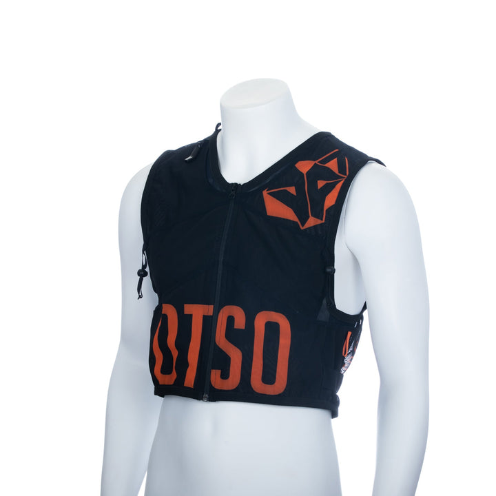 OTSO Trail Running Backpack Black & Orange (トレイルランニングバックパック ブラック×オレンジ )