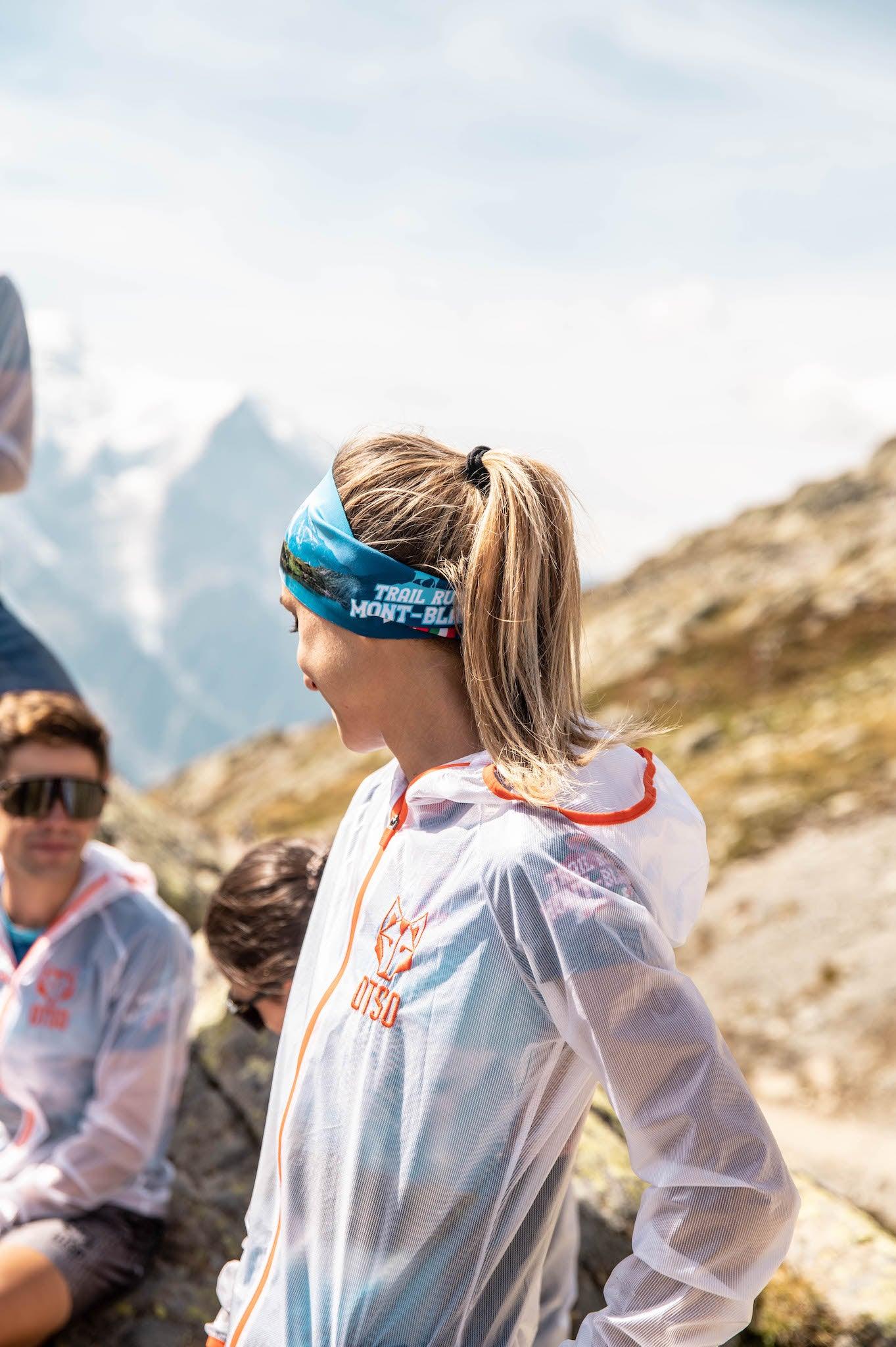 FOXEY ブラック ベロア ヘアバンド FOXEY ブラック ベロア ヘアバンド